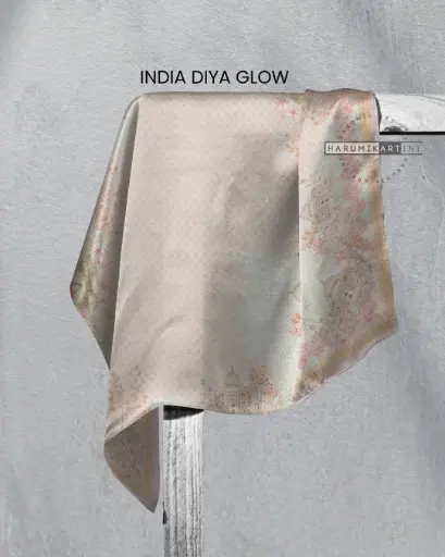 INDIA DIYA GLOW