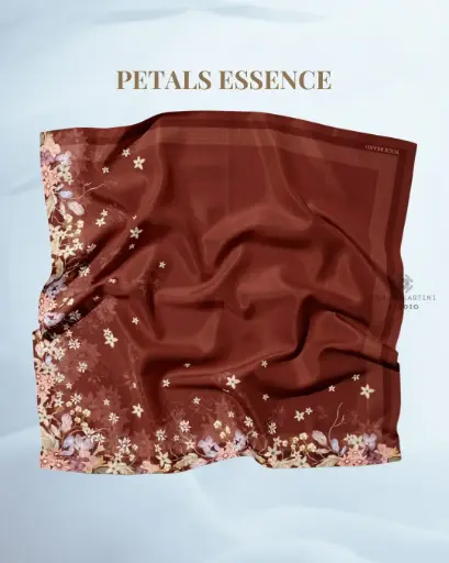PETALS ESSENCE 