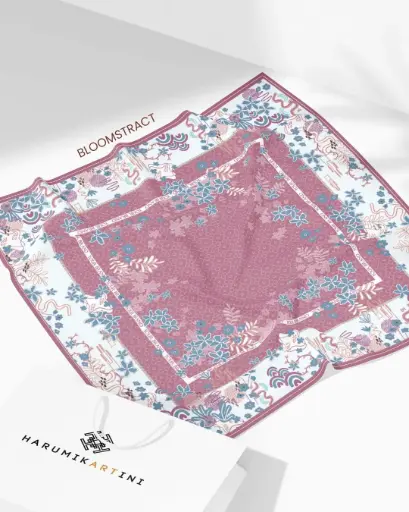 BLOOMSTRACT 